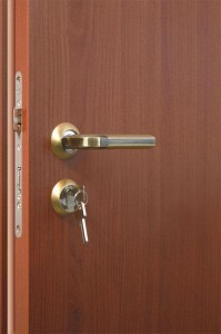 Межкомнатная дверь с притвором, толщина