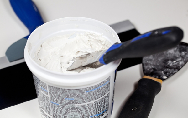 шпатели для финишной шпаклевки стен