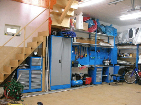 ящички с полками для гаража с мансардой