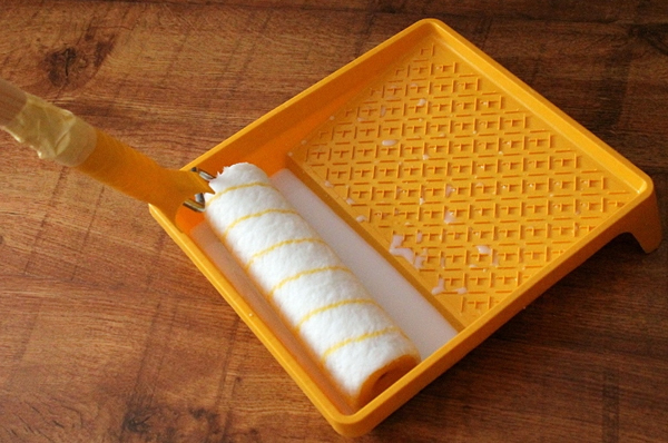 грунтовочная смесь и валик