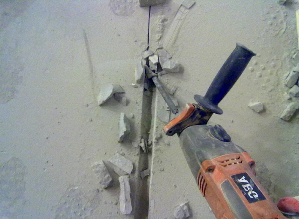 Фото штробления стен