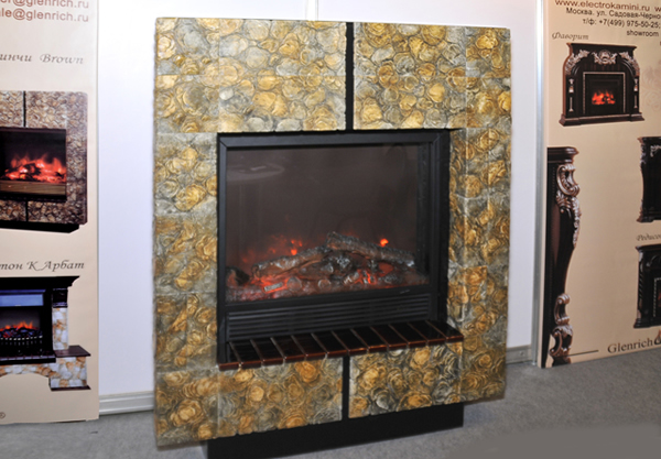 электрокамин со стеклянной дверцей
