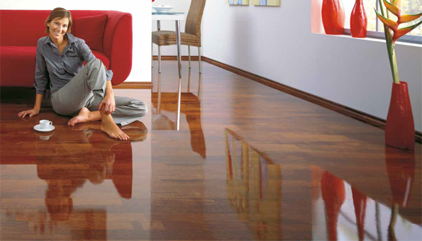 Фото паркета с глянцевым лаком