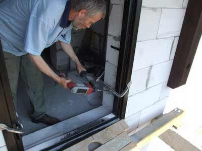 Монтаж дверной коробки