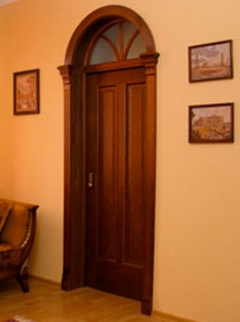 Арочная фрамуга