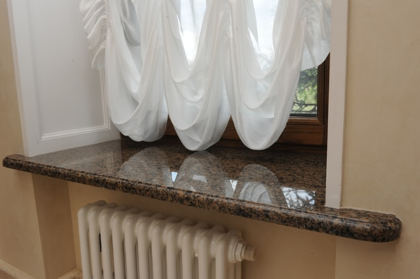 мраморный подоконник