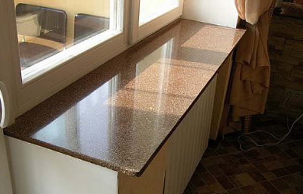 Фото подоконника из искусственного камня