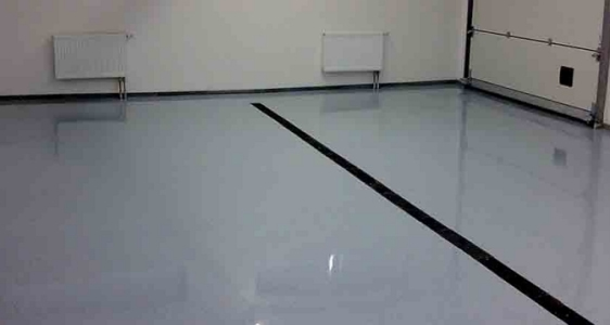 эпоксидный полиуретановый наливной пол в гараже