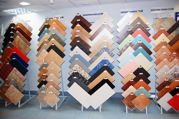 Фото выбора кафеля в ванную