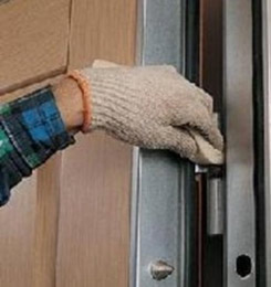 Уход за входной дверью