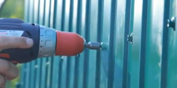 Крепление профлиста