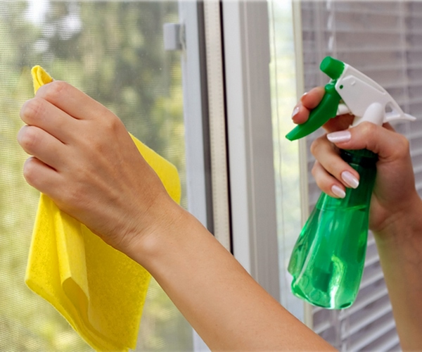 Фото про уход за пластиковыми окнами