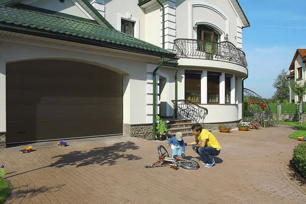 Выбираем гаражные ворота