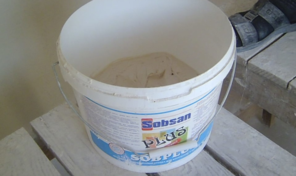 На фото – шпаклевка